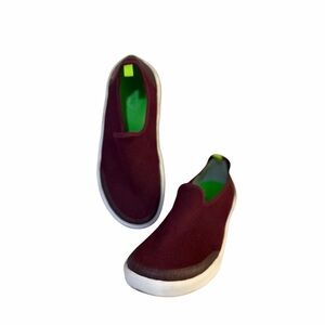 OOFOS OOmg eeZee Low recovery sneakers size 6.5